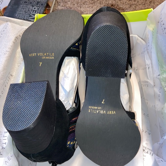 NIB-Very Volatile Western Leather Cutout Sandals - Picture 13 of 16